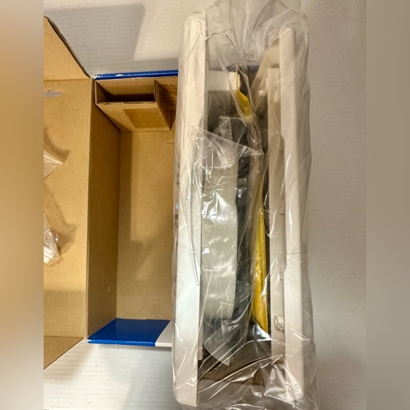 PetSafe Pet Doggie Door White Dogs Cats Small Animal Training Adjustable New - Picture 10 of 10